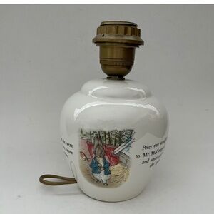 VINTAGE BEATRIX POTTER PETER RABBIT LAMP